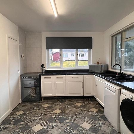 Shared House In Central Location אינברנס מראה חיצוני תמונה