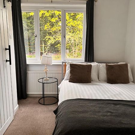 Shared House In Central Location אינברנס מראה חיצוני תמונה