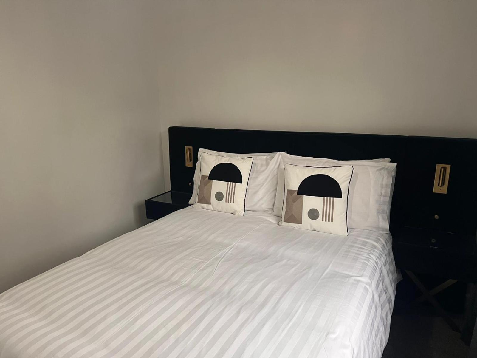 Shared House In Central Location אינברנס מראה חיצוני תמונה