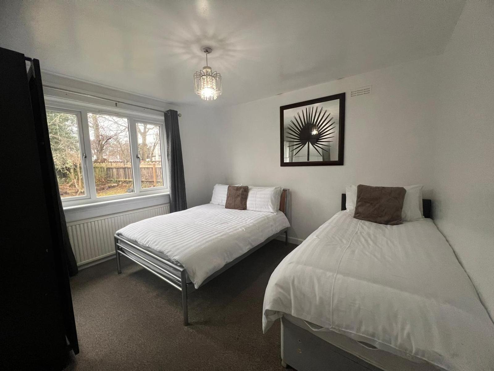 Shared House In Central Location אינברנס מראה חיצוני תמונה