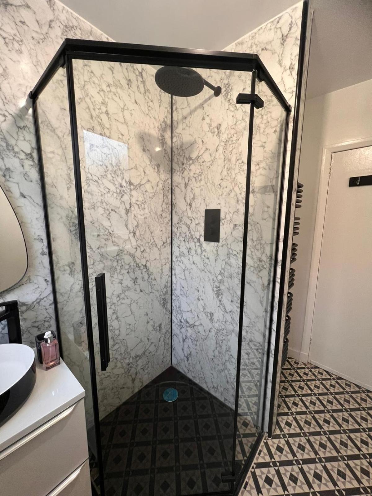 Shared House In Central Location אינברנס מראה חיצוני תמונה
