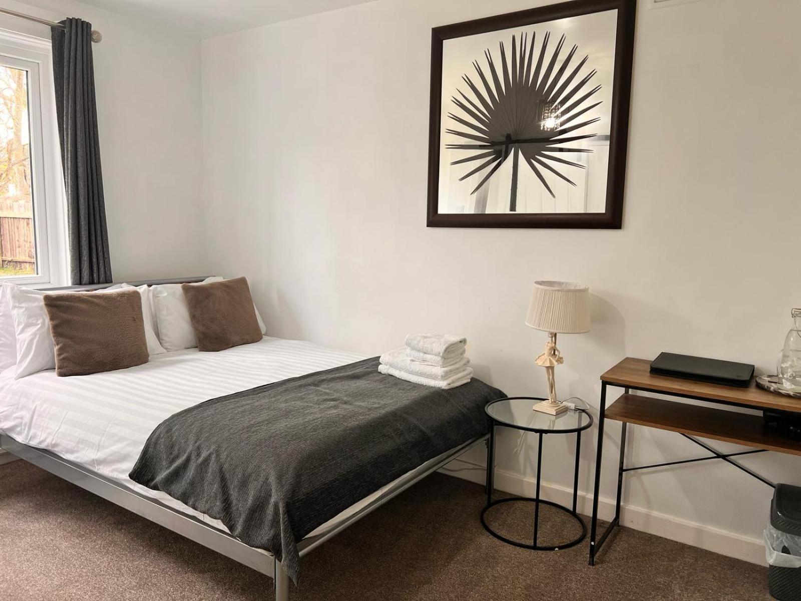Shared House In Central Location אינברנס מראה חיצוני תמונה