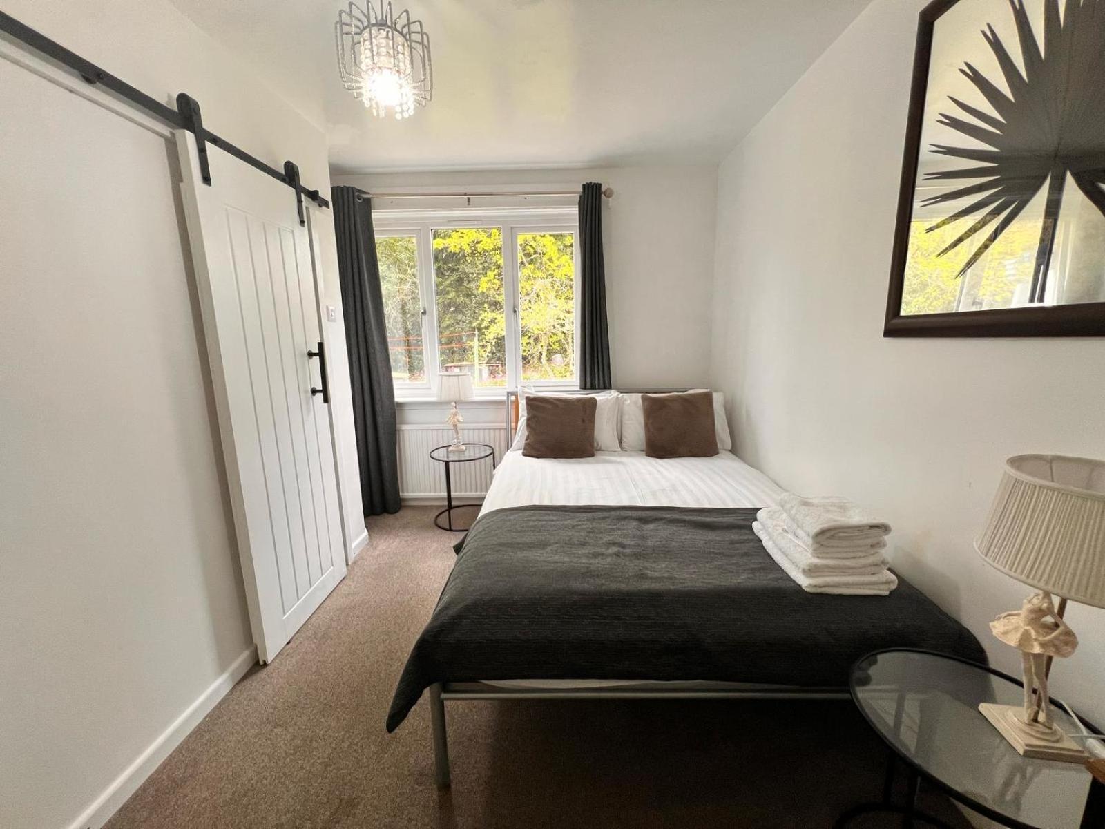Shared House In Central Location אינברנס מראה חיצוני תמונה