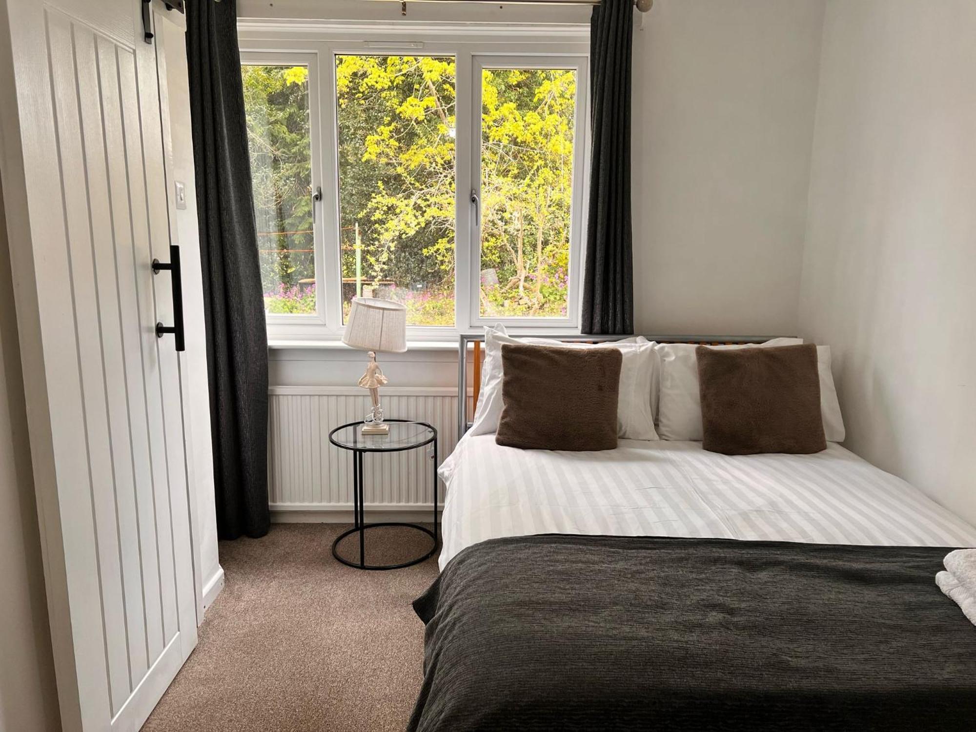 Shared House In Central Location אינברנס מראה חיצוני תמונה