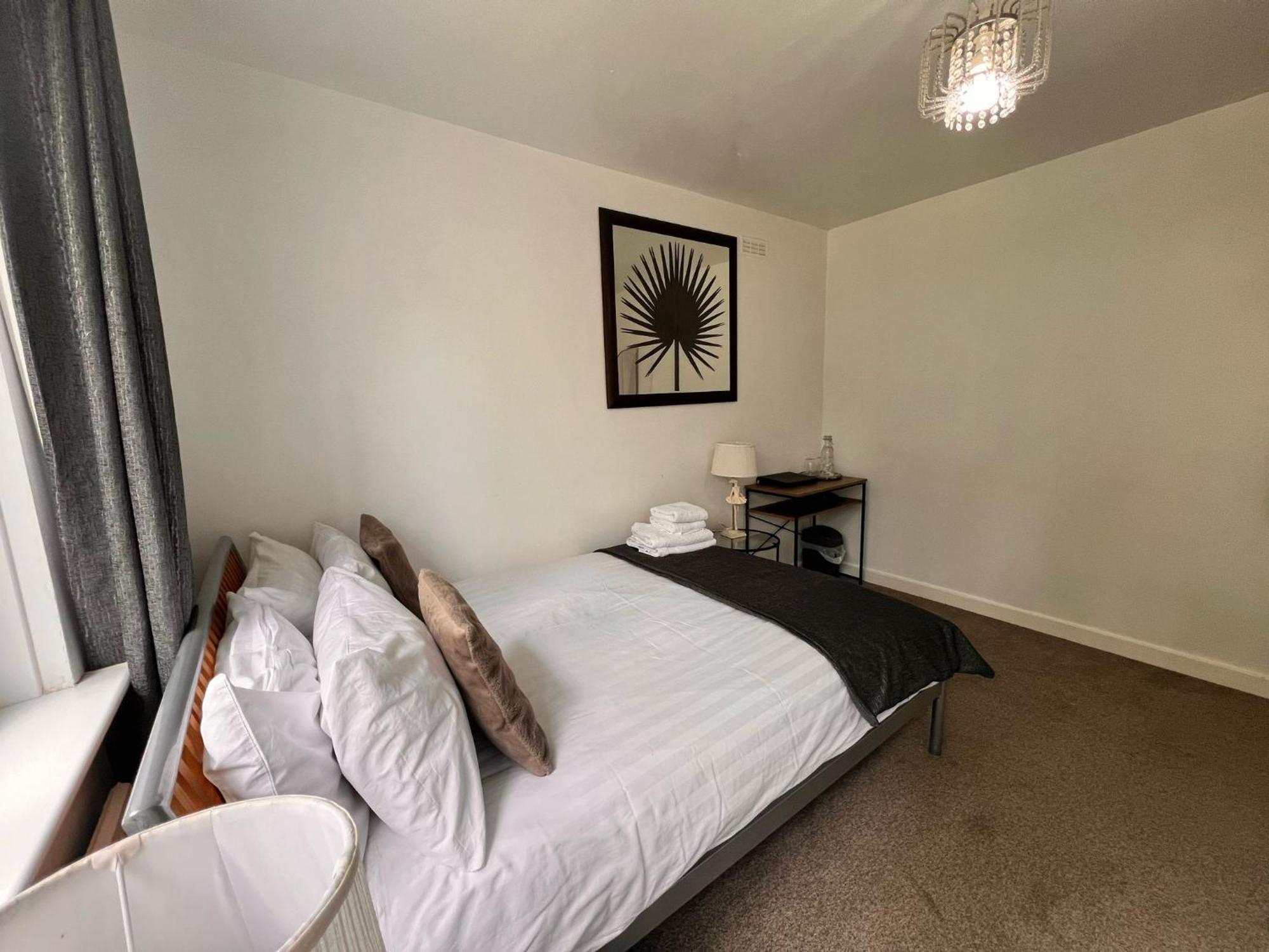 Shared House In Central Location אינברנס מראה חיצוני תמונה